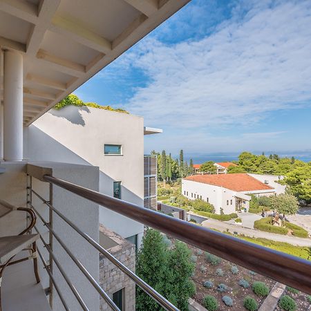 Aminess Vival Velaris Resort ซูเปตาร์ ภายนอก รูปภาพ