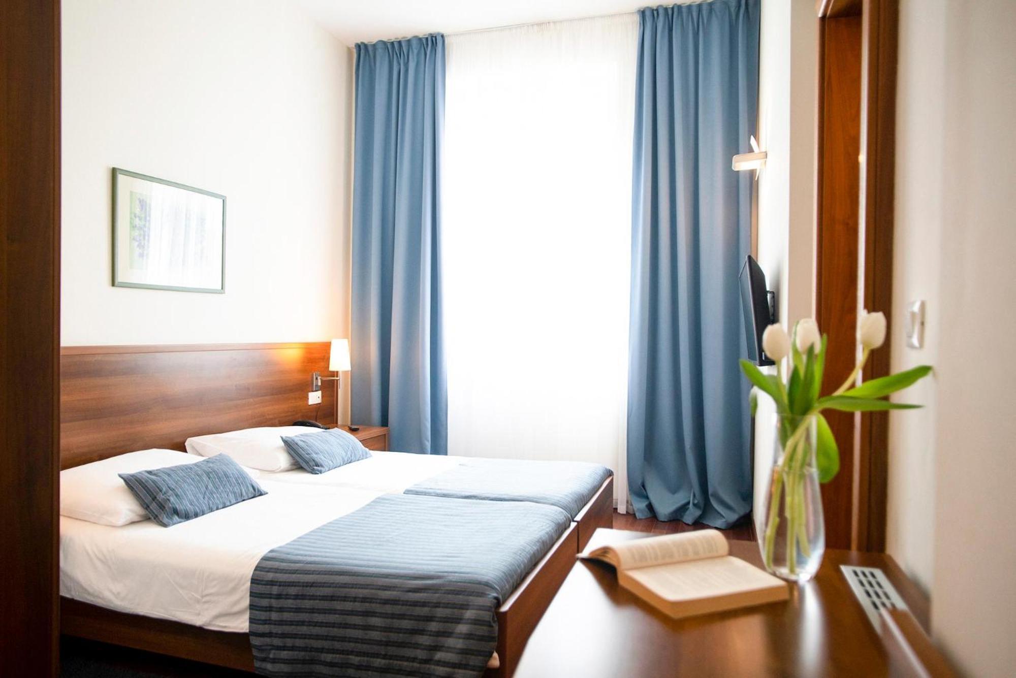 Aminess Vival Velaris Resort ซูเปตาร์ ภายนอก รูปภาพ