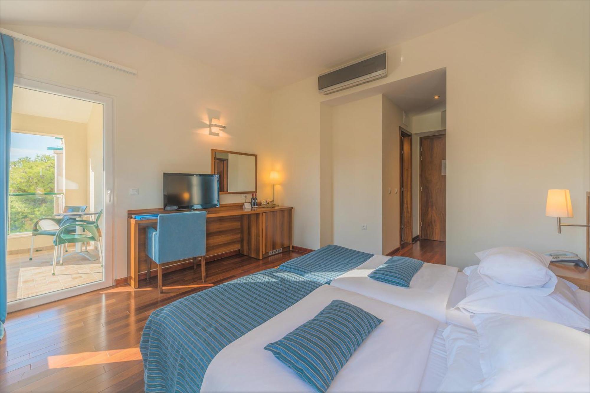 Aminess Vival Velaris Resort ซูเปตาร์ ห้อง รูปภาพ